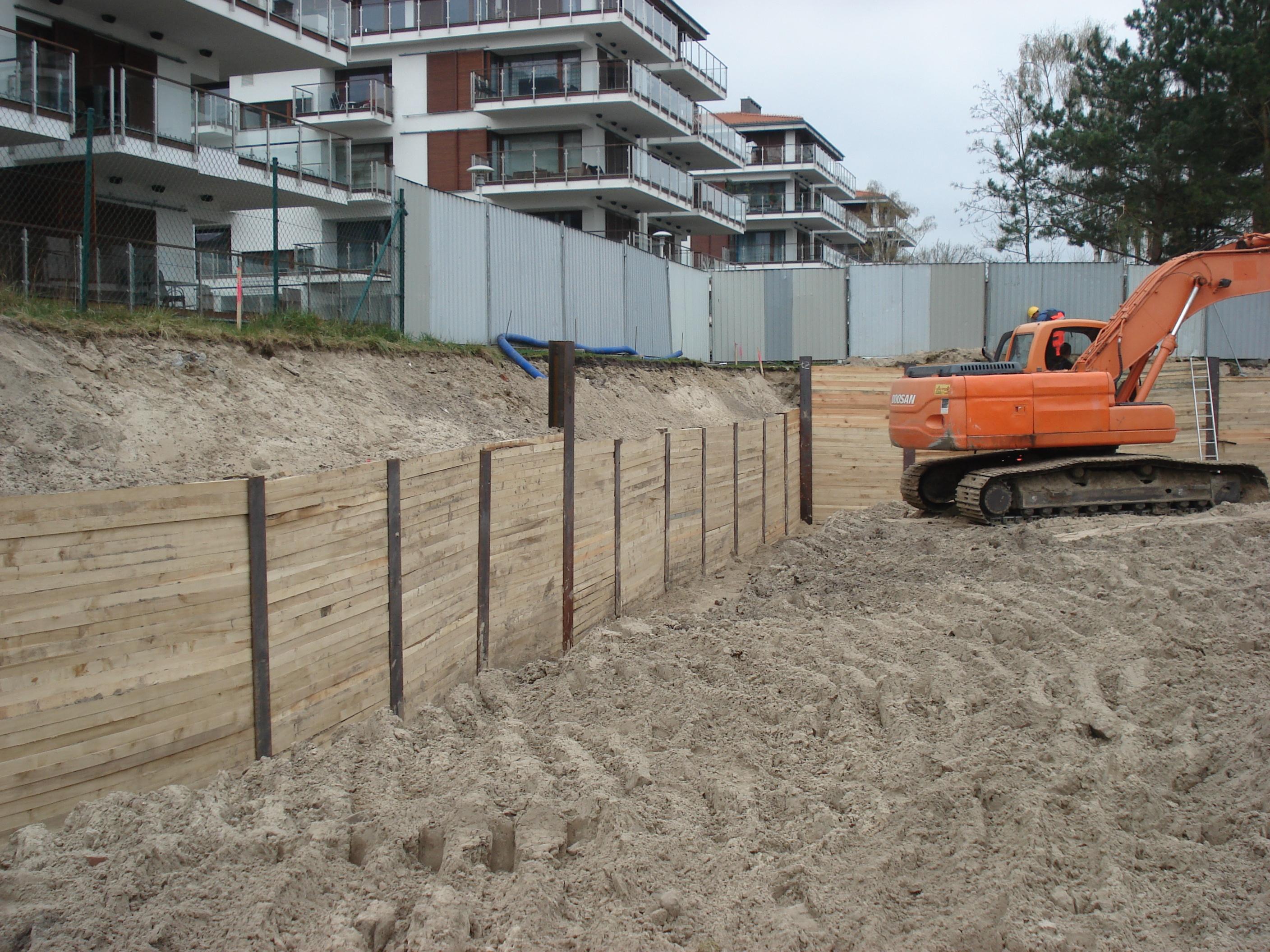 Zabezpieczenie wykopu typu berlińskiego na budowie Baltic Park Molo Świnoujście